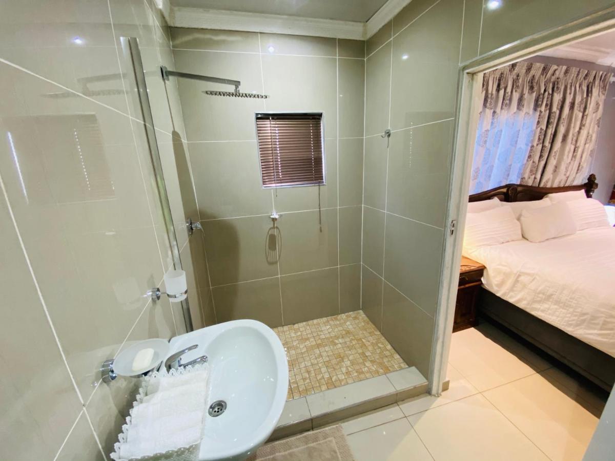 River Valley Guest House Butterworth Екстериор снимка